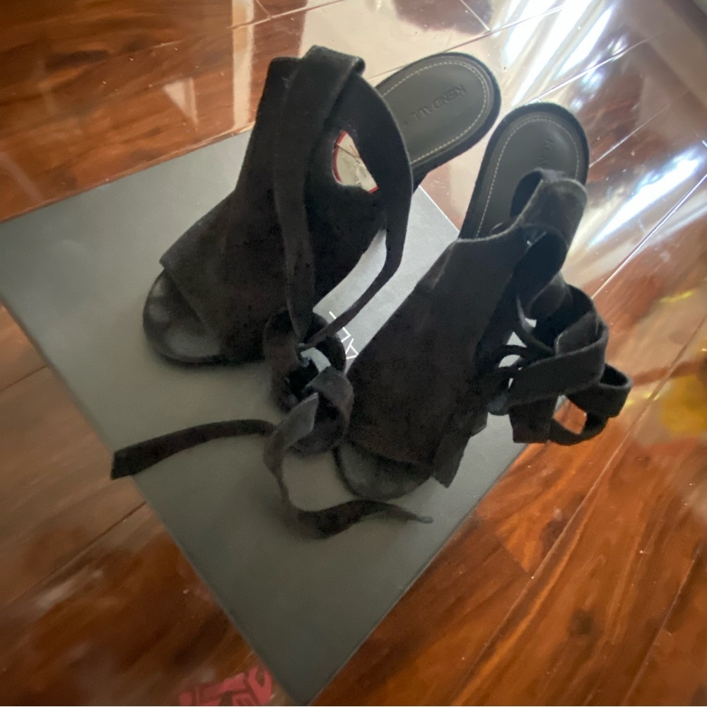 Kendall + Kylie "Evelyn" Black Suede Ankle-Tie Sandals US 5.5 - Picture 9 of 14